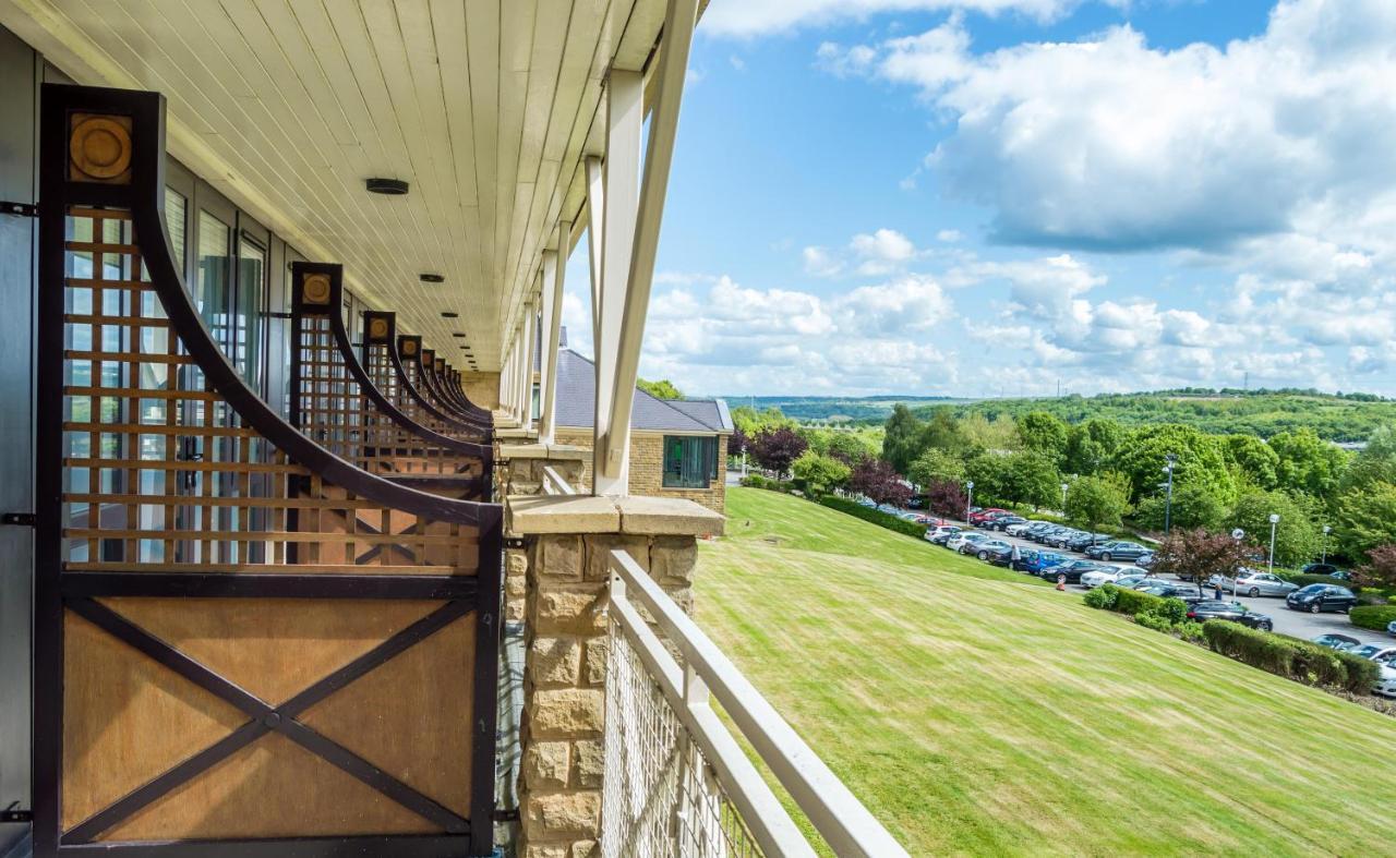 Holiday Inn Leeds Brighouse By Ihg Экстерьер фото