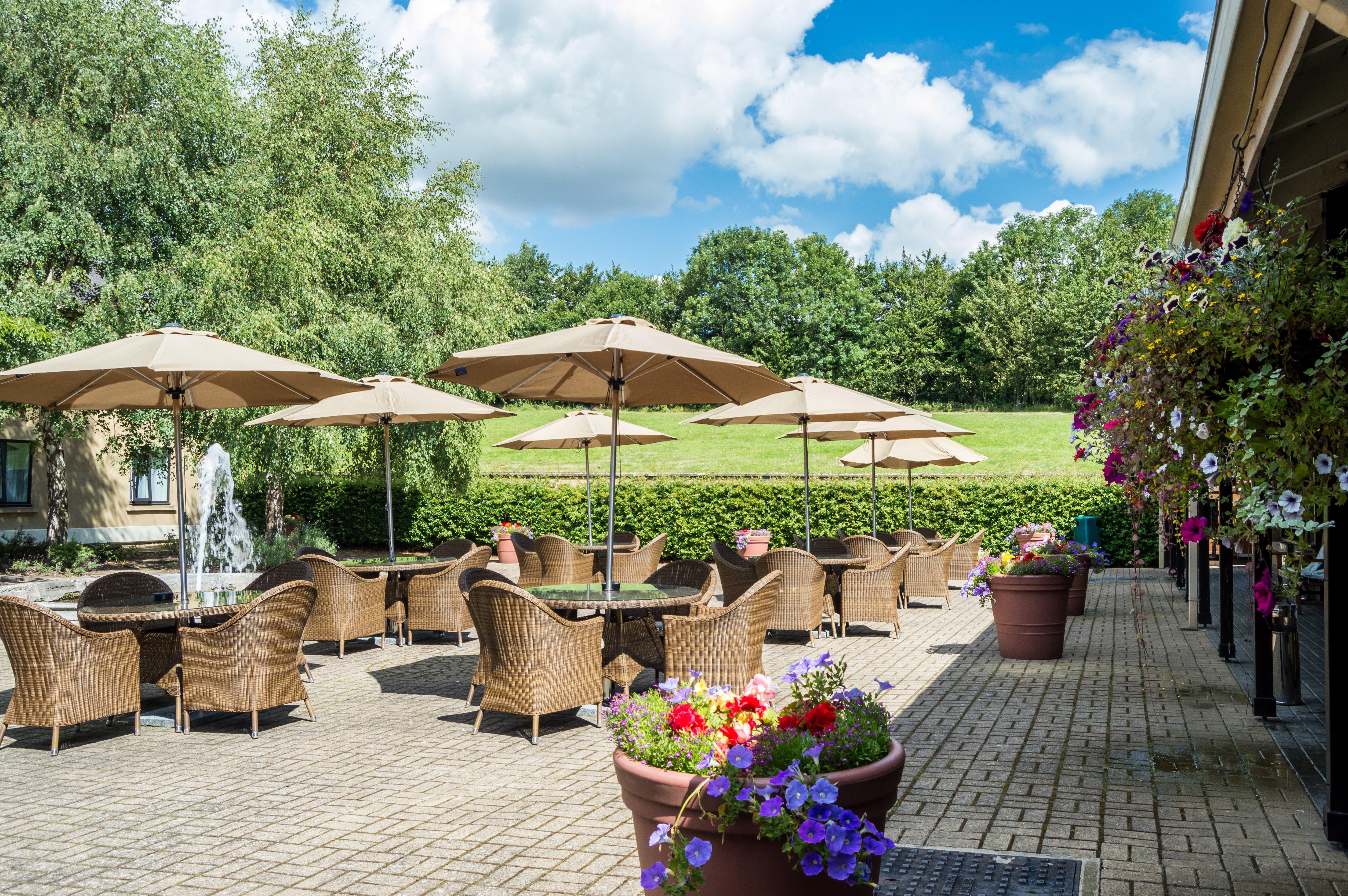 Holiday Inn Leeds Brighouse By Ihg Экстерьер фото