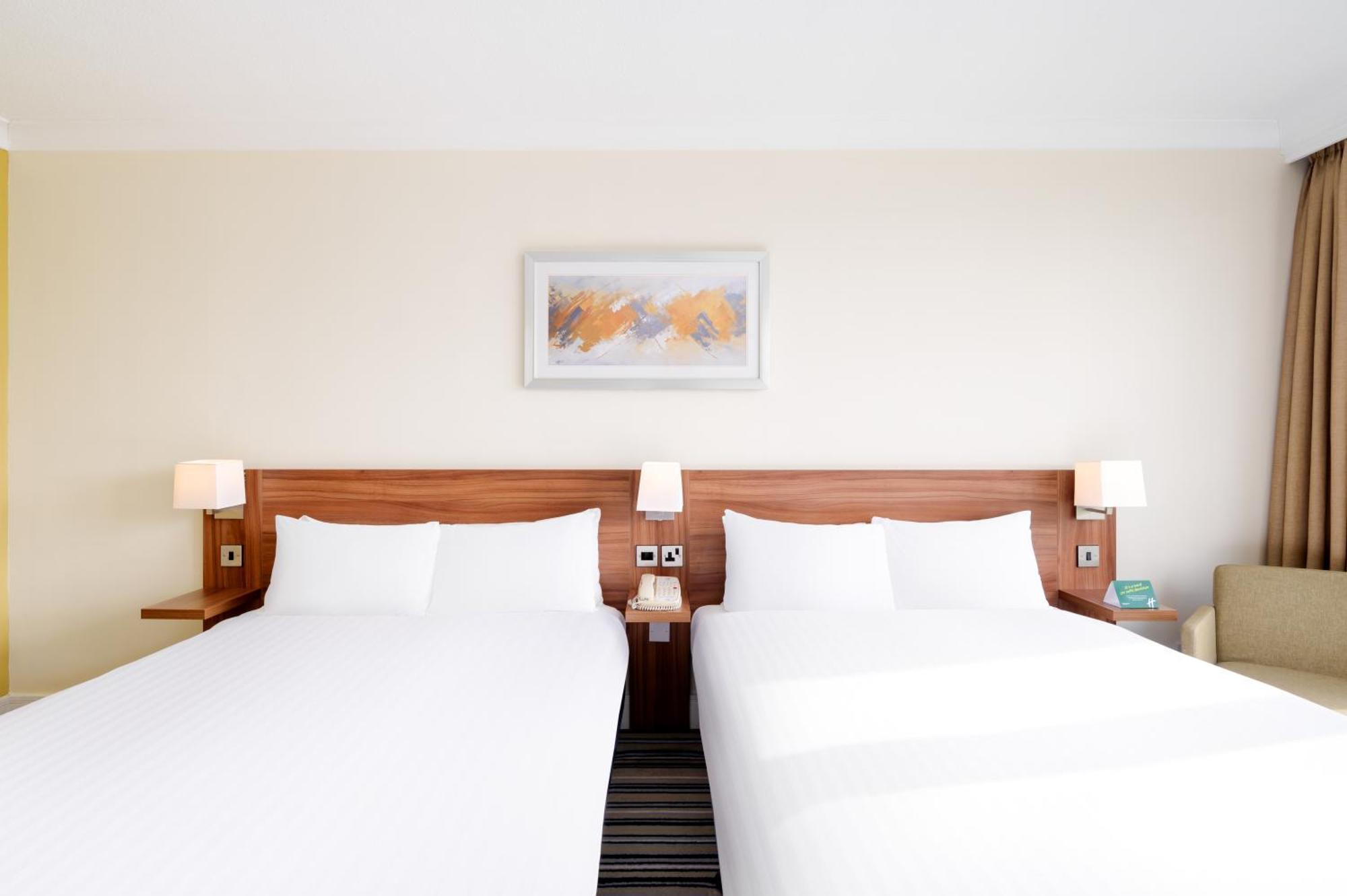 Holiday Inn Leeds Brighouse By Ihg Экстерьер фото