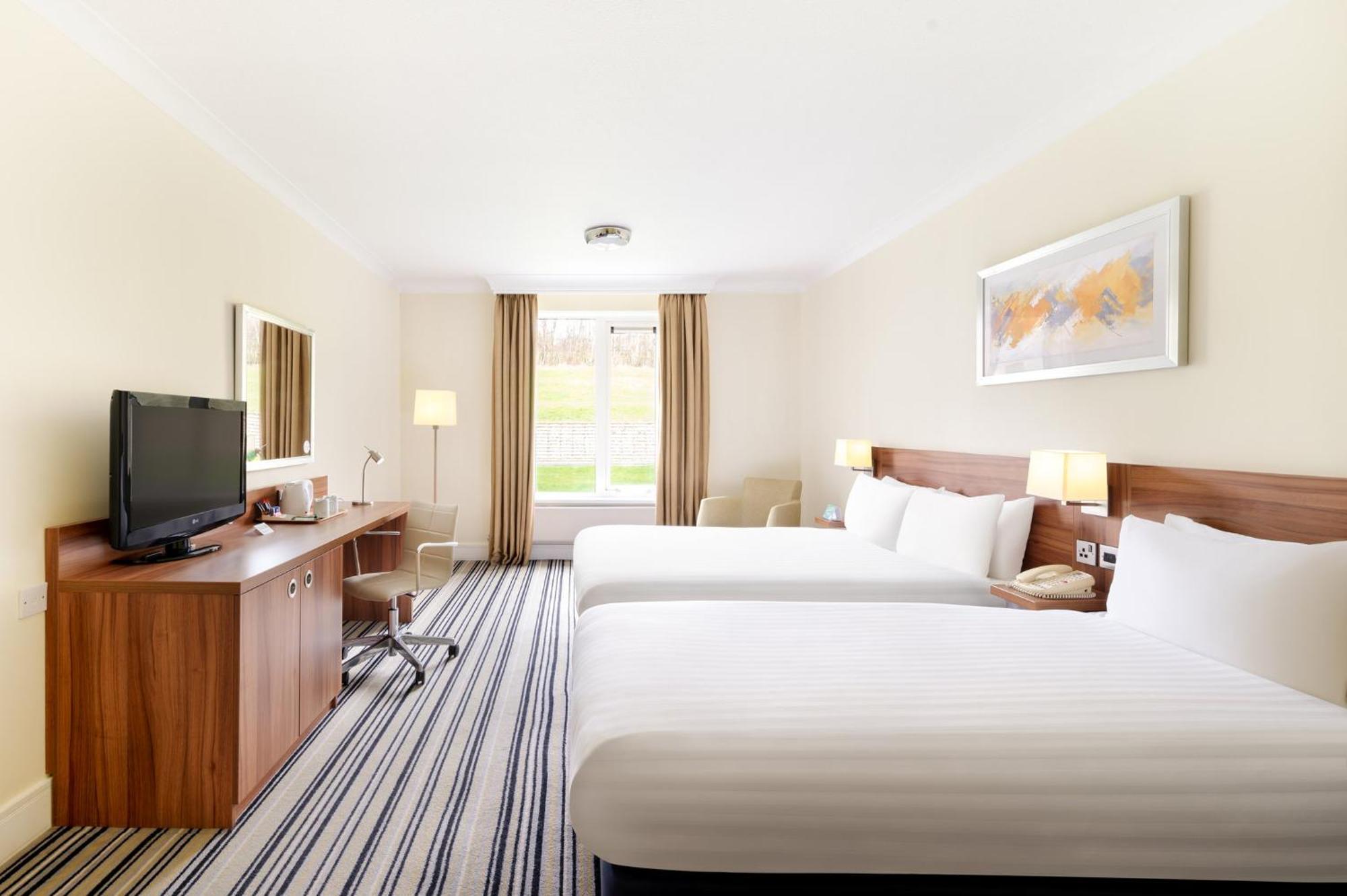 Holiday Inn Leeds Brighouse By Ihg Экстерьер фото